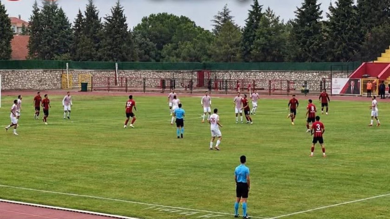 Uşakspor Zirve Yolunda: 1922 Akşehir Spor Karşısında 3-0'lık Net Galibiyet!